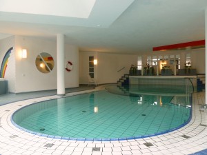 Bild: Ferienwohnung mit Hallenbadnutzung und Hund